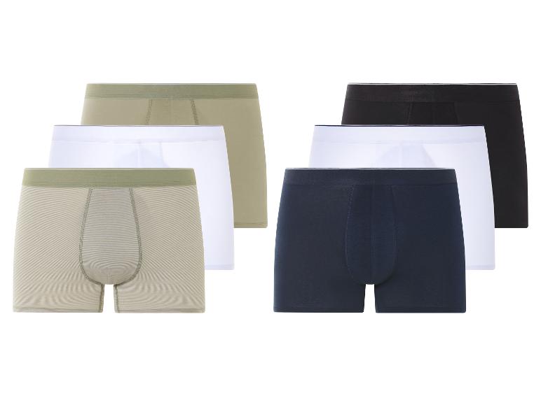 Sada boxerů: béžové, bílé, černé a tmavě modré.