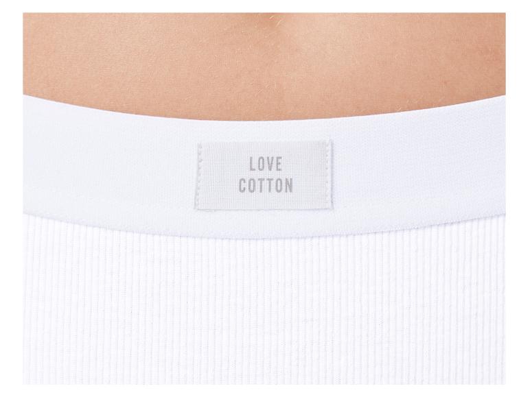 Bílé spodní prádlo od Love Cotton.