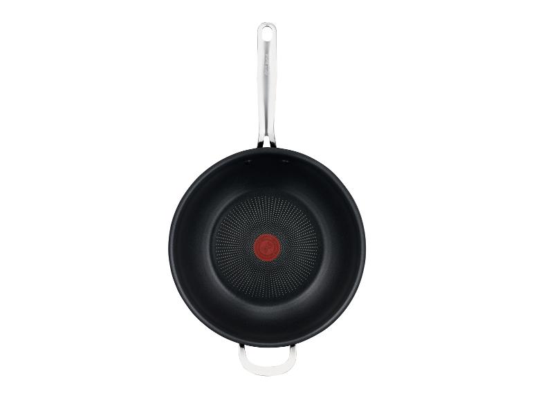Pánev Jamie Oliver Tefal, černá, s rukojetí z nerezové oceli.
