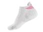 Bílé sportovní ponožky s růžovými detaily.