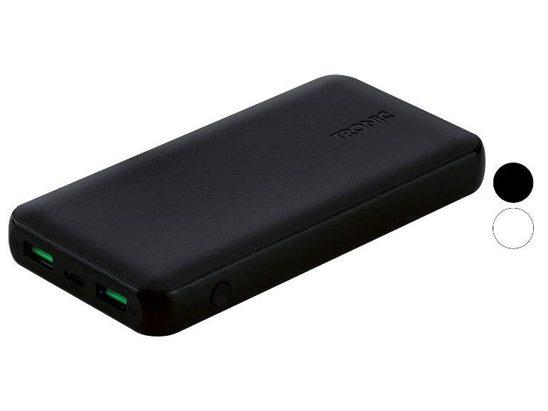 Černá powerbanka TRONIC s USB porty.