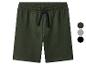 Pánské tmavě zelené teplákové kraťasy s černou šňůrkou, dostupné také v šedé a černé barvě.