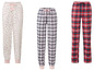 Tři typy pyžamových kalhot: s puntíky, s kostkami a s červeno-bílými kostkami.
