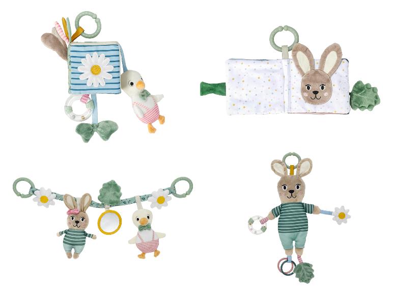 Sada pro miminka: měkká knížka s králíčkem, hrazdička s kachnou a králíčkem a chrastítko.