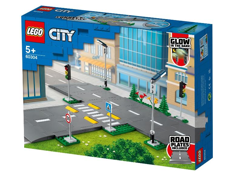 LEGO City: stavebnice s semafory, značkami a silničními deskami, svítící prvky.