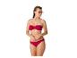 Dámské červené bikiny s bandeau topem a slunečními brýlemi.