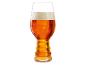 Jantarové pivo v pivní sklenici.
