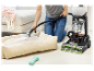 Čištění psího pelechu parním čističem Bissell PowerWash.
