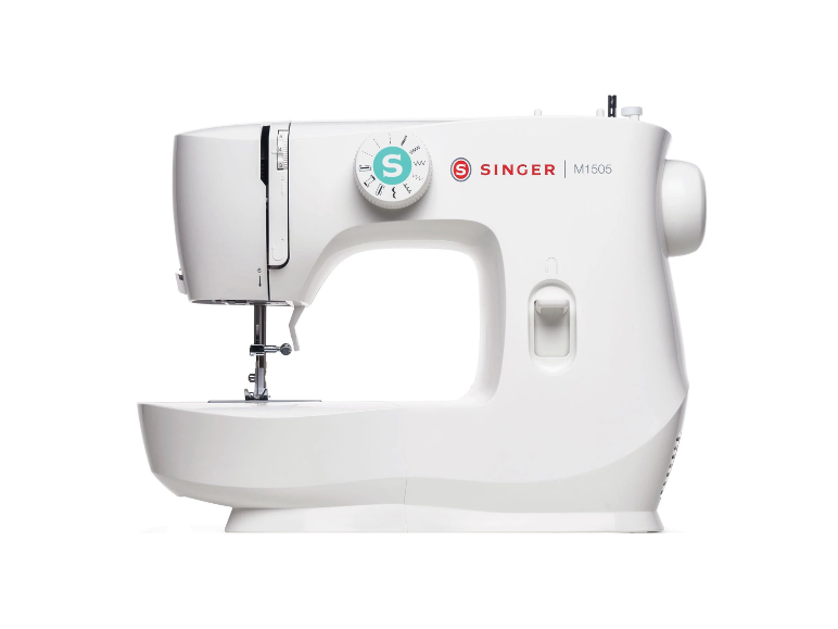 Bílý šicí stroj Singer M1505.