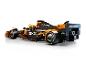 Závodní auto LEGO McLaren Formule 1 s logy Chrome a Dropbox.