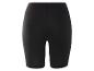 Jednobarevné černé cyklistické šortky.