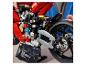 Detailní záběr na červený model motocyklu LEGO Technic Ducati Panigale V4 R.