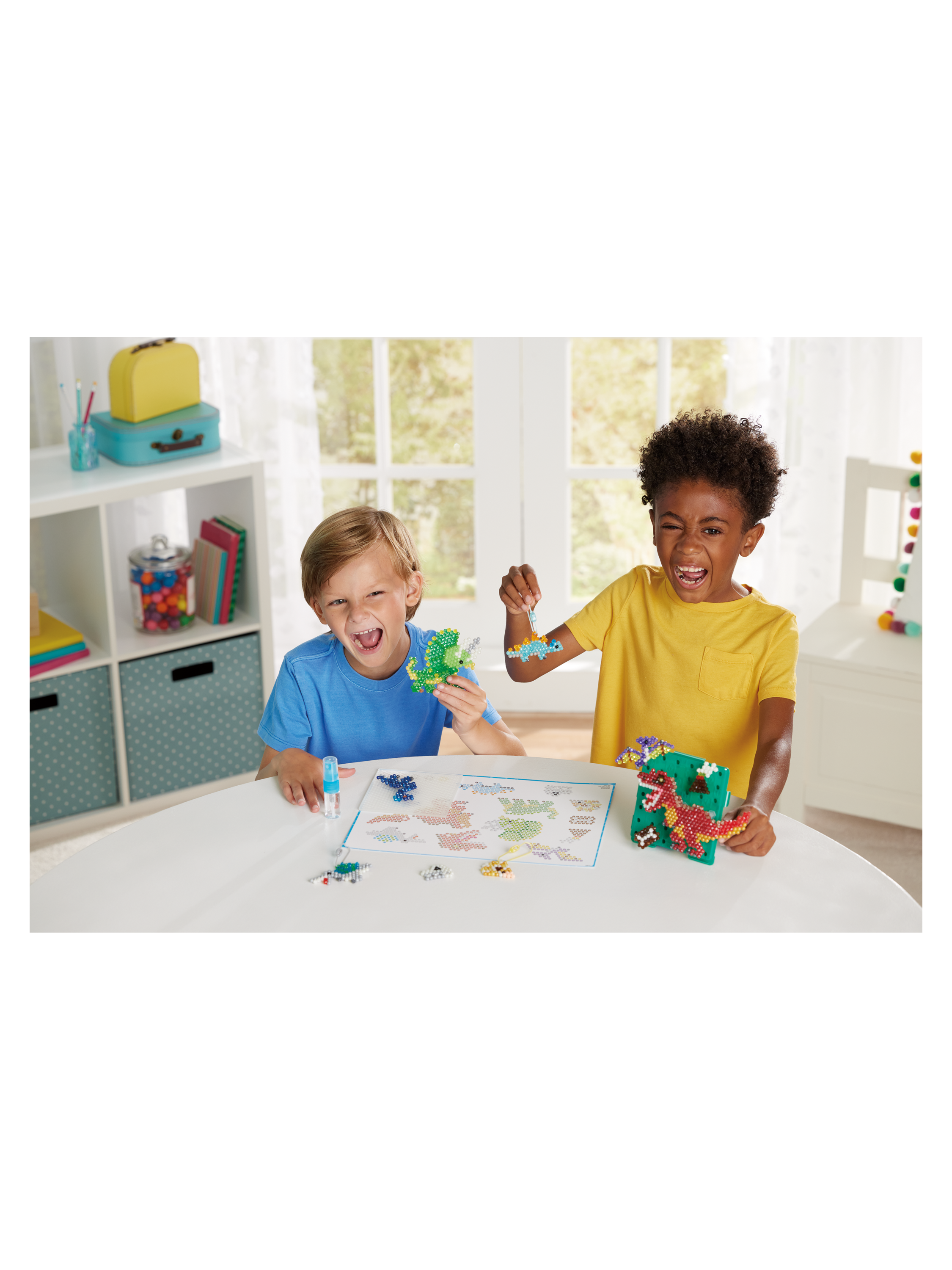 Sylvanian Families Kreativní sada, spojování vodou (dinosaurus)