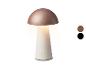 Stolní lampa ve tvaru houby s hnědým vrškem a krémovou základnou, s tlačítkem zapnutí/vypnutí.