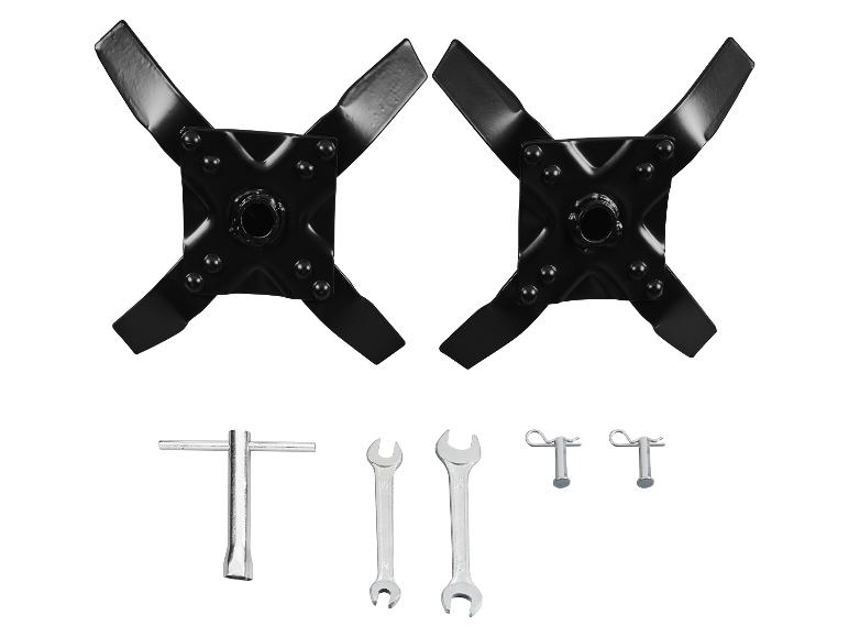 Dva černé kultivační nože a sada nářadí pro montáž.