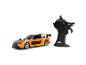 Oranžové a černé závodní auto Fast & Furious RC s dálkovým ovládáním.