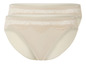 Dvě béžové kalhotky s krajkou.
