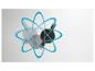 Abstraktní znázornění atomu s černými a šedými tvary.