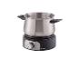 Nerezový elektrický hrnec s černou základnou a otočným ovládáním.