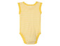 Žlutý pruhovaný overal pro miminko s krajkou.