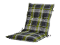 Krásný zelený a šedý kostkovaný polštář na židli.