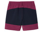 Tmavě modré a vínové krátké kalhoty pro děti.