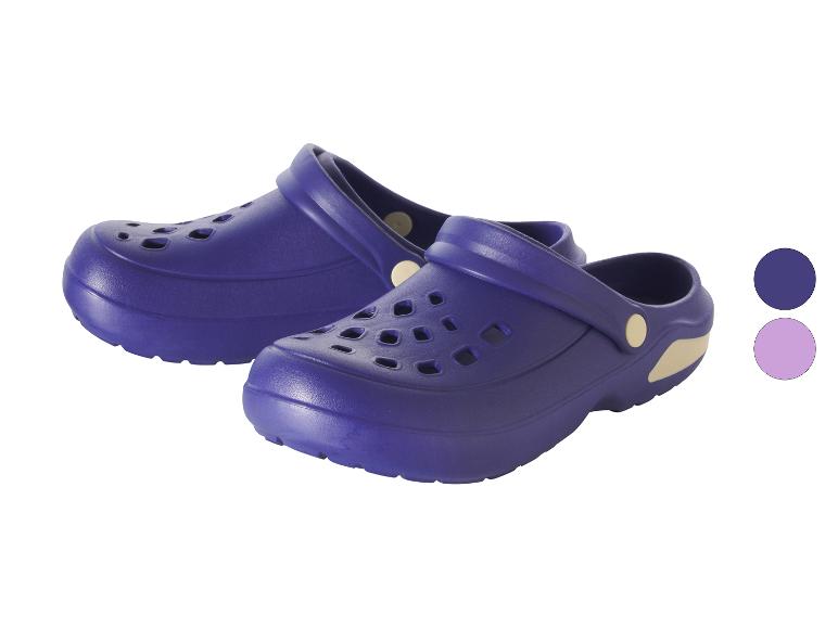Pár modrých kroksů.