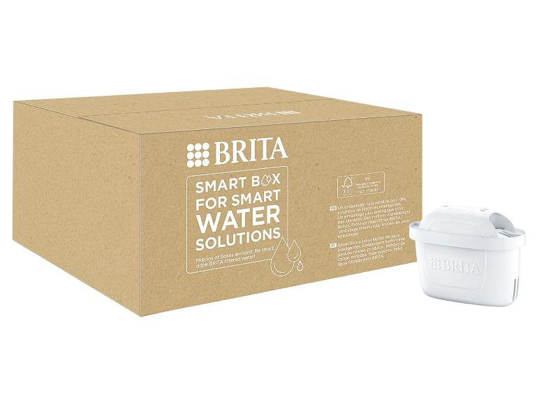 Karton BRITA Smart Box s vodním filtrem, propagující udržitelná řešení.