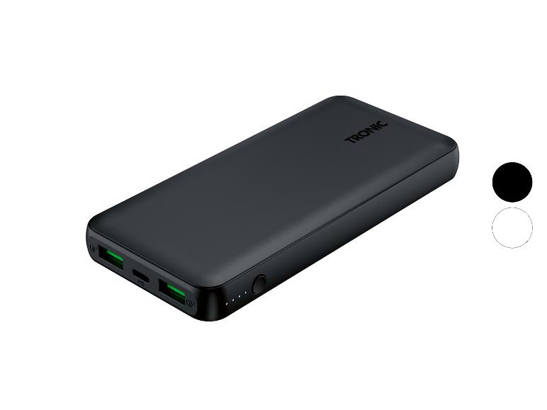Černá powerbanka s USB porty a indikátory nabíjení.
