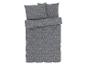 Šedá ložní souprava s květinovým vzorem: povlak na přikrývku a povlaky na polštáře.