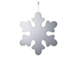 Stříbrná ozdoba ve tvaru sněhové vločky.