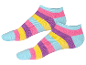 Dva páry krátkých pruhovaných ponožek, pastelové barvy.