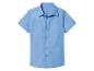 Dětská modrá košile s krátkým rukávem.