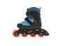 Černo-modré inline brusle s oranžovými kolečky.