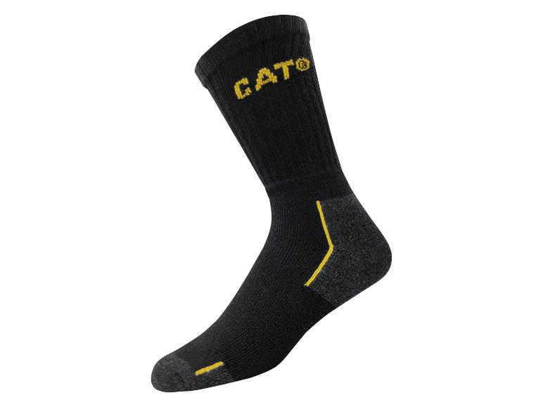 Černá ponožka se žlutým logem a detaily CAT®.