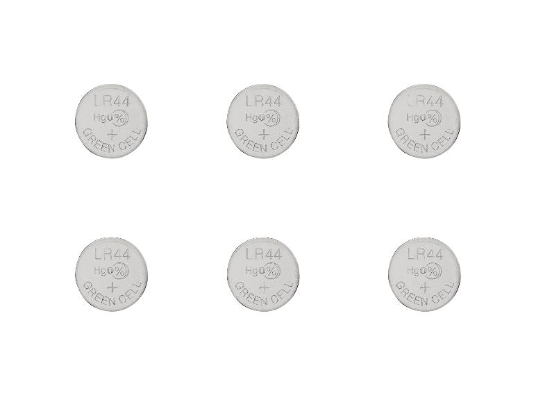 Šest kulatých baterií LR44 s nápisem 'Green Cell'.