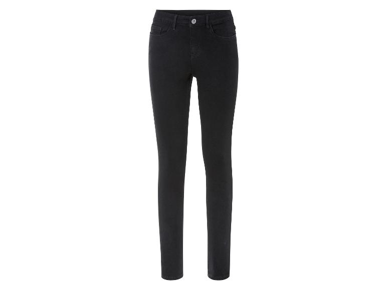 Černé skinny džíny pro ženy.