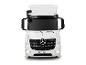 Bílý model nákladního auta Mercedes-Benz Arocs jako hračka.