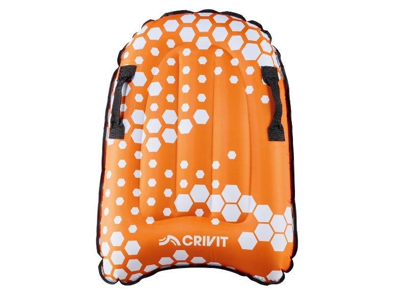 Oranžové nafukovací sáňky s bílými šestiúhelníky a černými držadly
