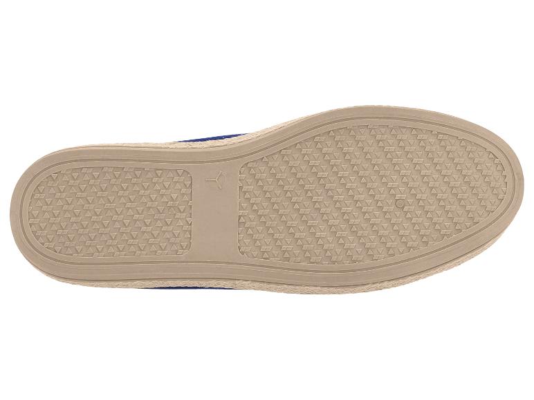 Podrážka espadrilky s texturovaným vzorem a pleteným jutovým lemem.