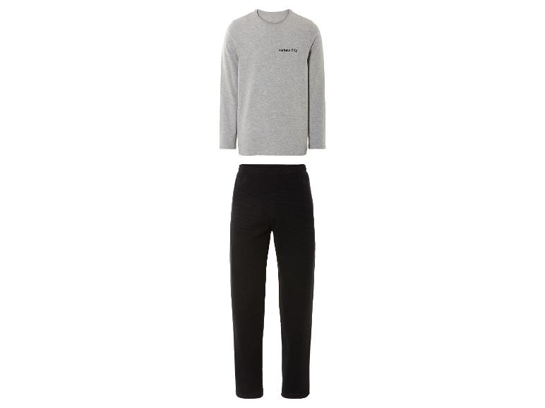 Šedý longsleeve s logem 'Harbour City' a černé tepláky.