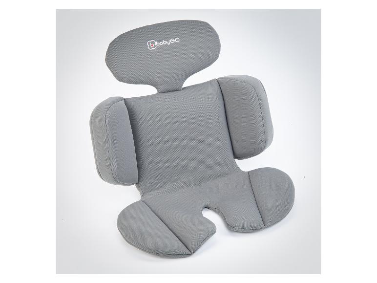 Šedá autosedačka BabyGo s opěrkou hlavy.