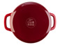 Červený litinový hrnec se dvěma uchy od Livarno Home.