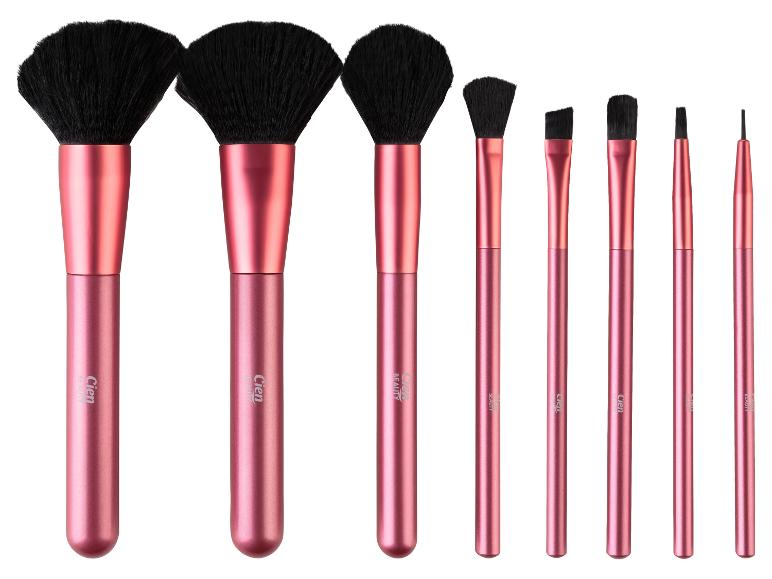 Sada make-up štětců Cien Beauty: dva velké štětce na pudr a několik menších štětců.