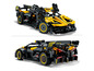 Dvě černé a žluté LEGO Bugatti závodní auta.