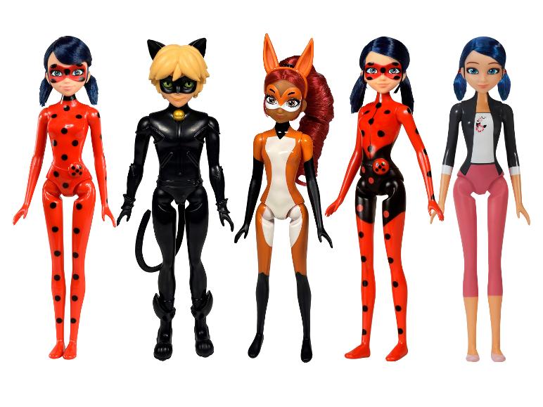Panenky z Miraculous: Zázračné příběhy Ladybug a Černé kočky, včetně Ladybug, Cat Noir, Rena Rouge a Marinette.