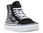 Černobílé Vans Sk8-Hi tenisky s pruhy.