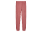 Růžové tepláky.