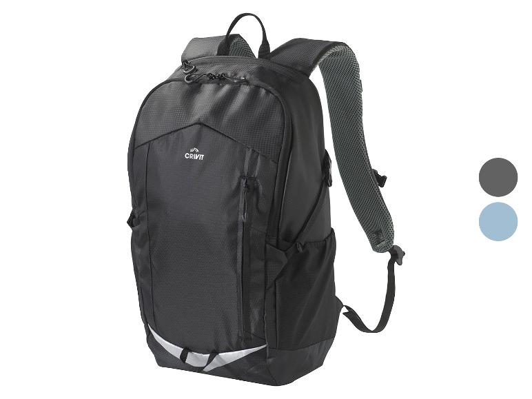 Černý batoh značky Crivit.