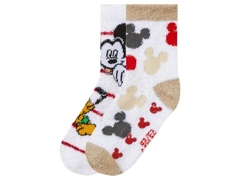 Dva páry ponožek Mickey Mouse s plyšovou texturou.